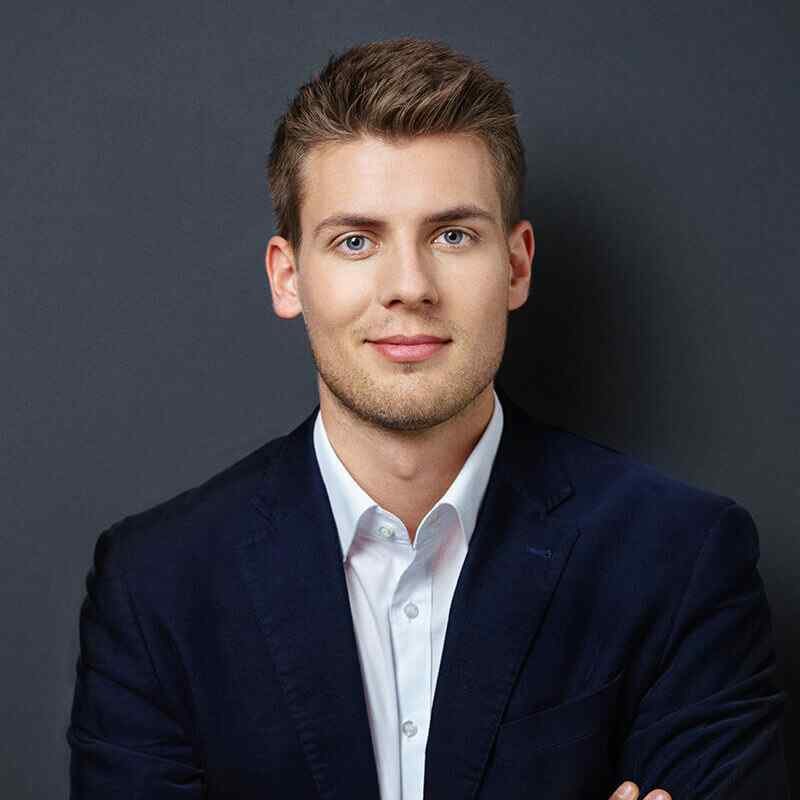 https://chargebacksrefund.com/wp-content/uploads/2019/10/image_team_04.jpg