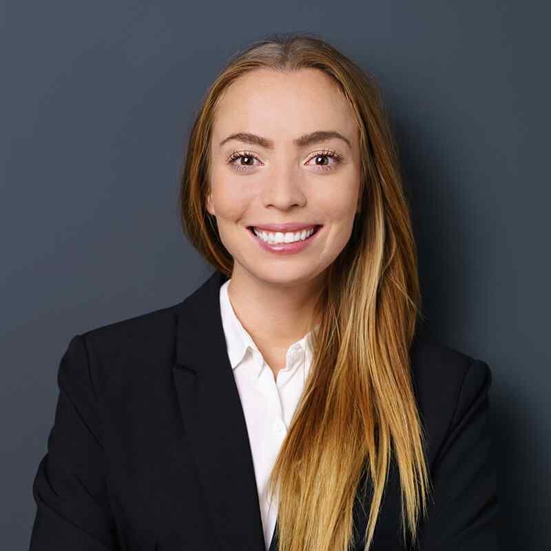 https://chargebacksrefund.com/wp-content/uploads/2019/10/image_team_06.jpg